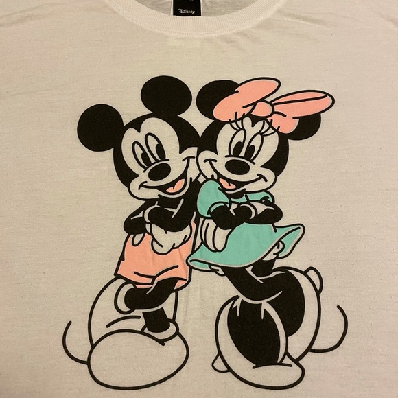 Disney’s Retro Mickey & Minnie T-Shirt - Picture 3 of 10